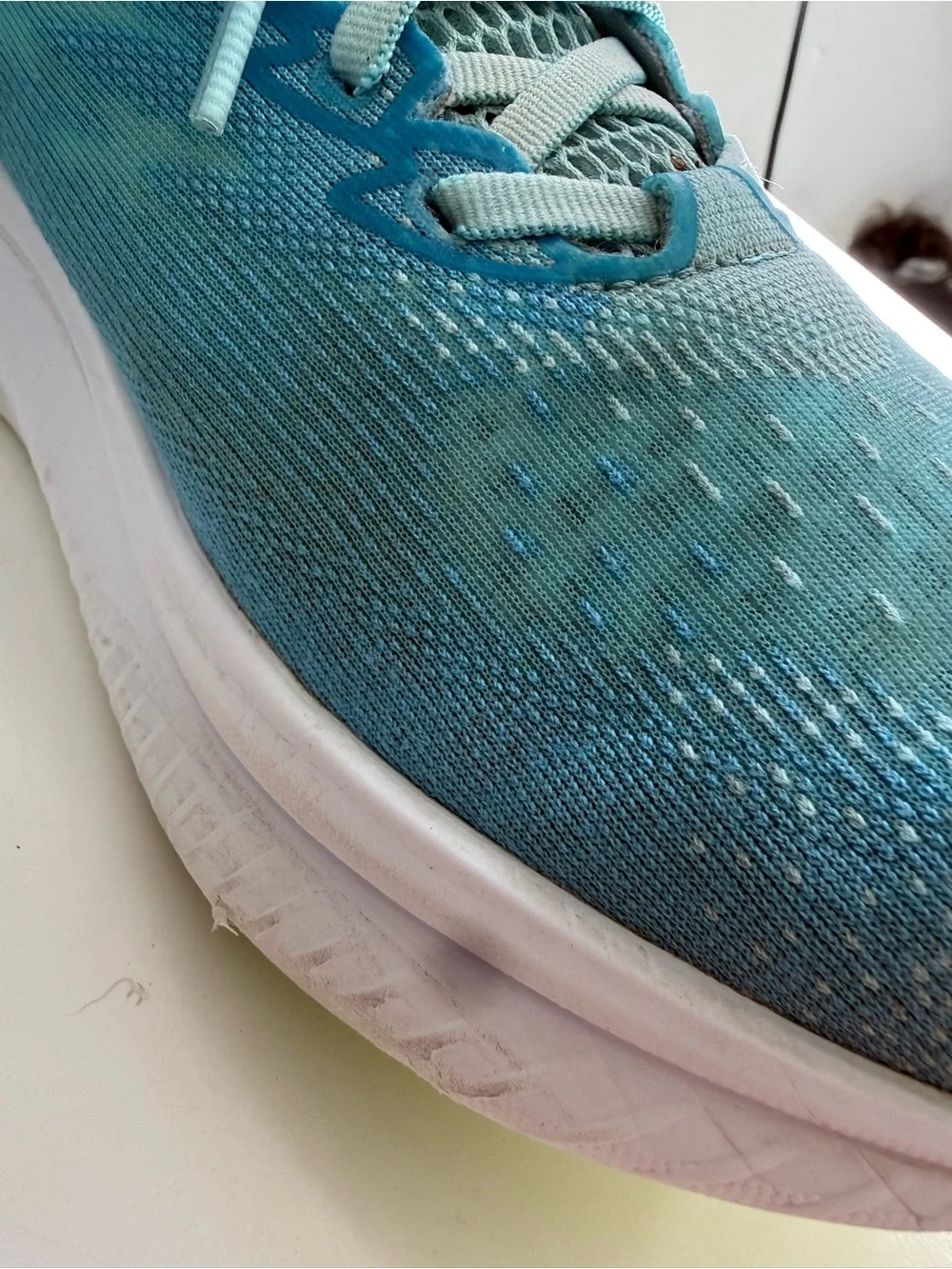 Hoka Mach 6 Women size 8.5 Turquoise Aqua Running Shoes